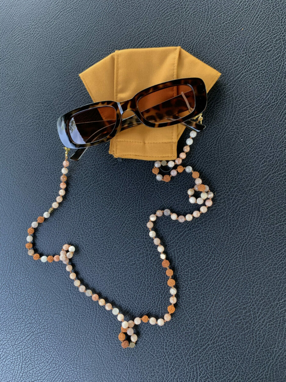Kia Glasses Chain