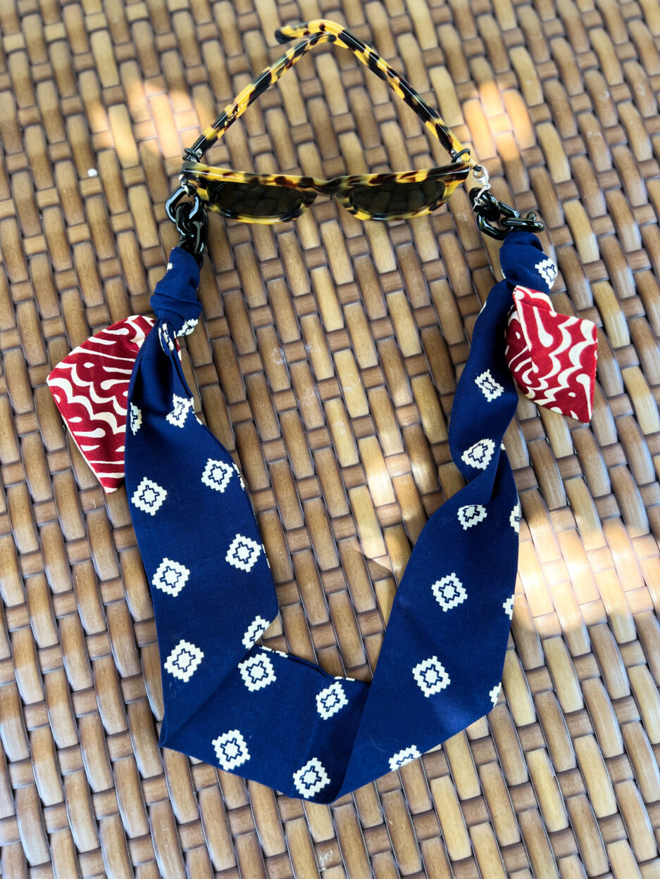 Beauty Batik Glasses Chain from Bali | ENDABEL